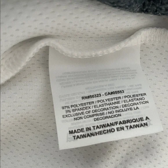 Nike Dri-Fit top - Picture 8 of 10